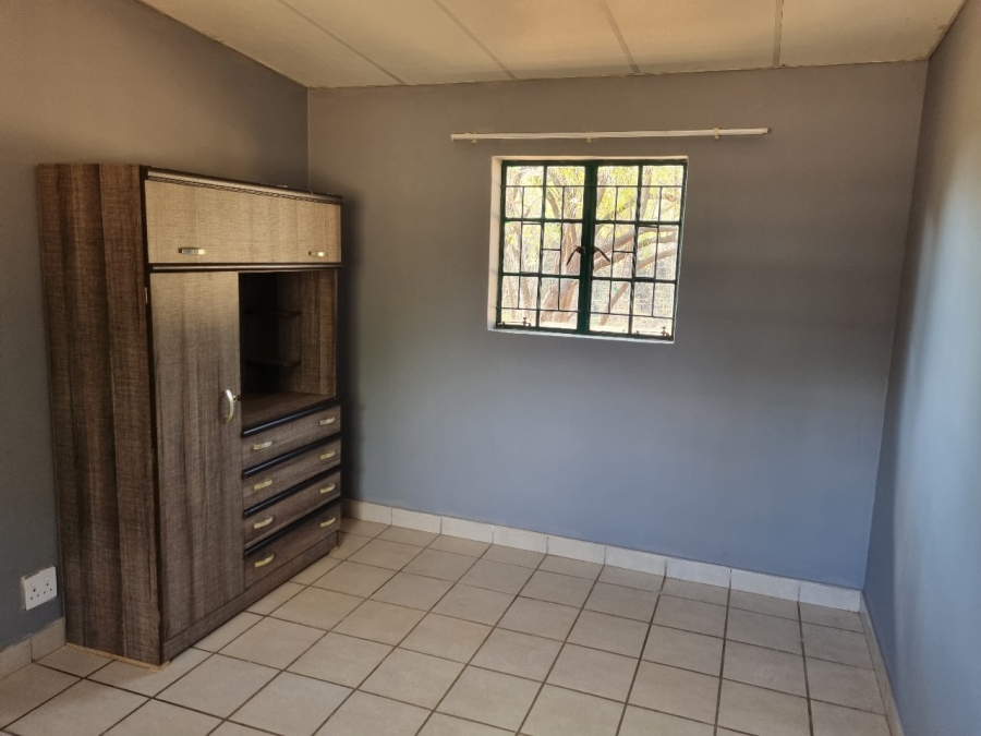 Commercial Property for Sale in Zuurplaat A H North West